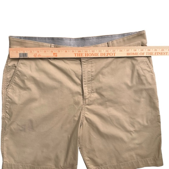 Nike Dri-FIT Golf Shorts Men's Size 40 Khaki
Flat Front Performance Chino - Picture 3 of 8